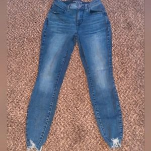 Maurices High-Rise Skinny Jeans with cut/rips on the ankle Size XS